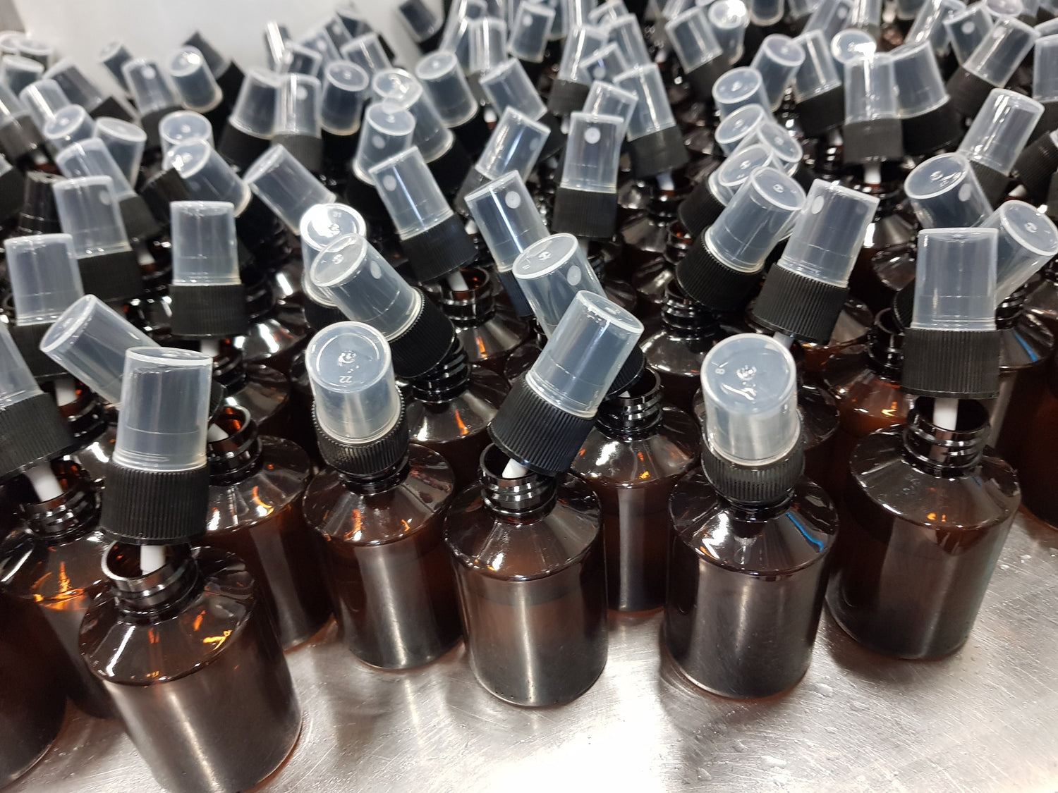 Íslensk sótthreinsilína með náttúrulegum ilm og umhyggju fyrir húðinni